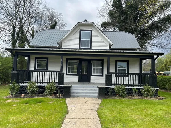 $322,000 | 213 South College Street, Graysville, TN 37338