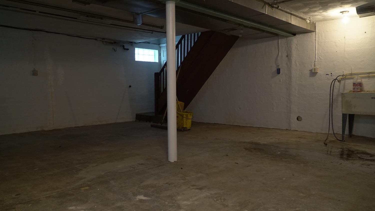 4328 North Bend Road Cincinnati, OH 45211 - Photo 28 of 43 Gallery Image 28