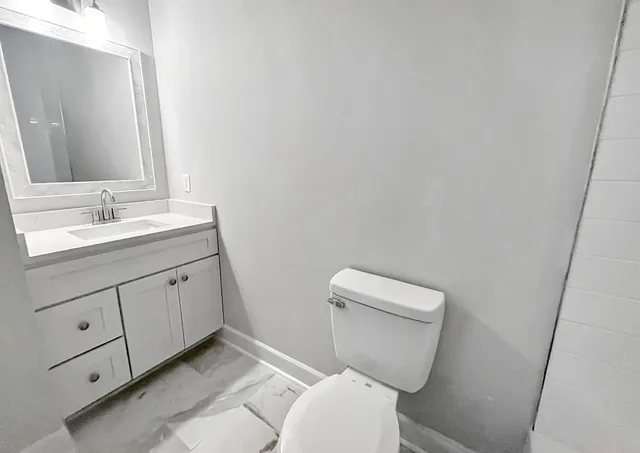 $329,000 | 3292 North Highway 52, St. Stephen, SC 29479