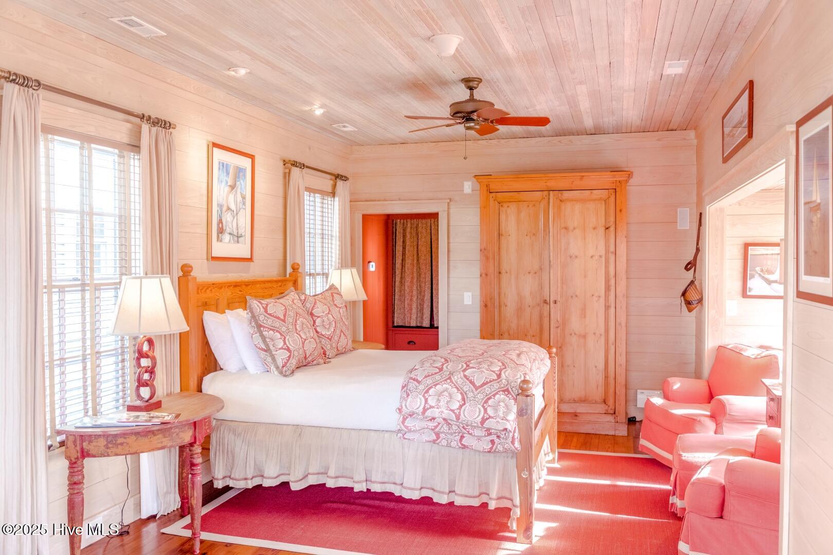 203 River Watch Road Oriental, NC 28571 - Photo 42 of 47 Guest Cottages 3 (Large)