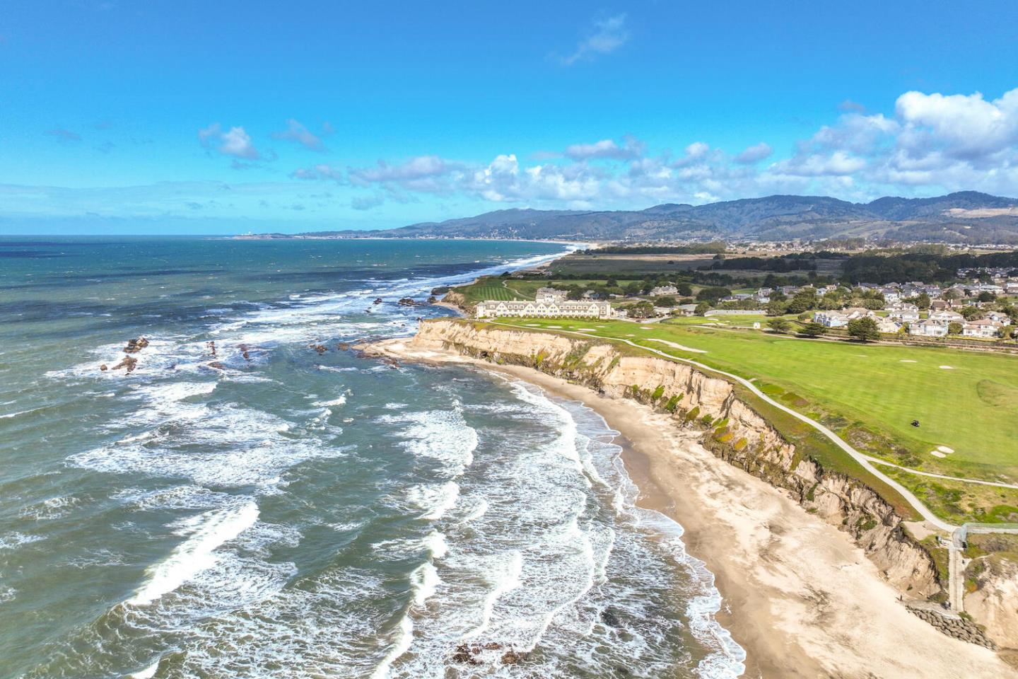 138 Cypress Point Road Half Moon Bay, CA 94019 - Photo 5 of 64