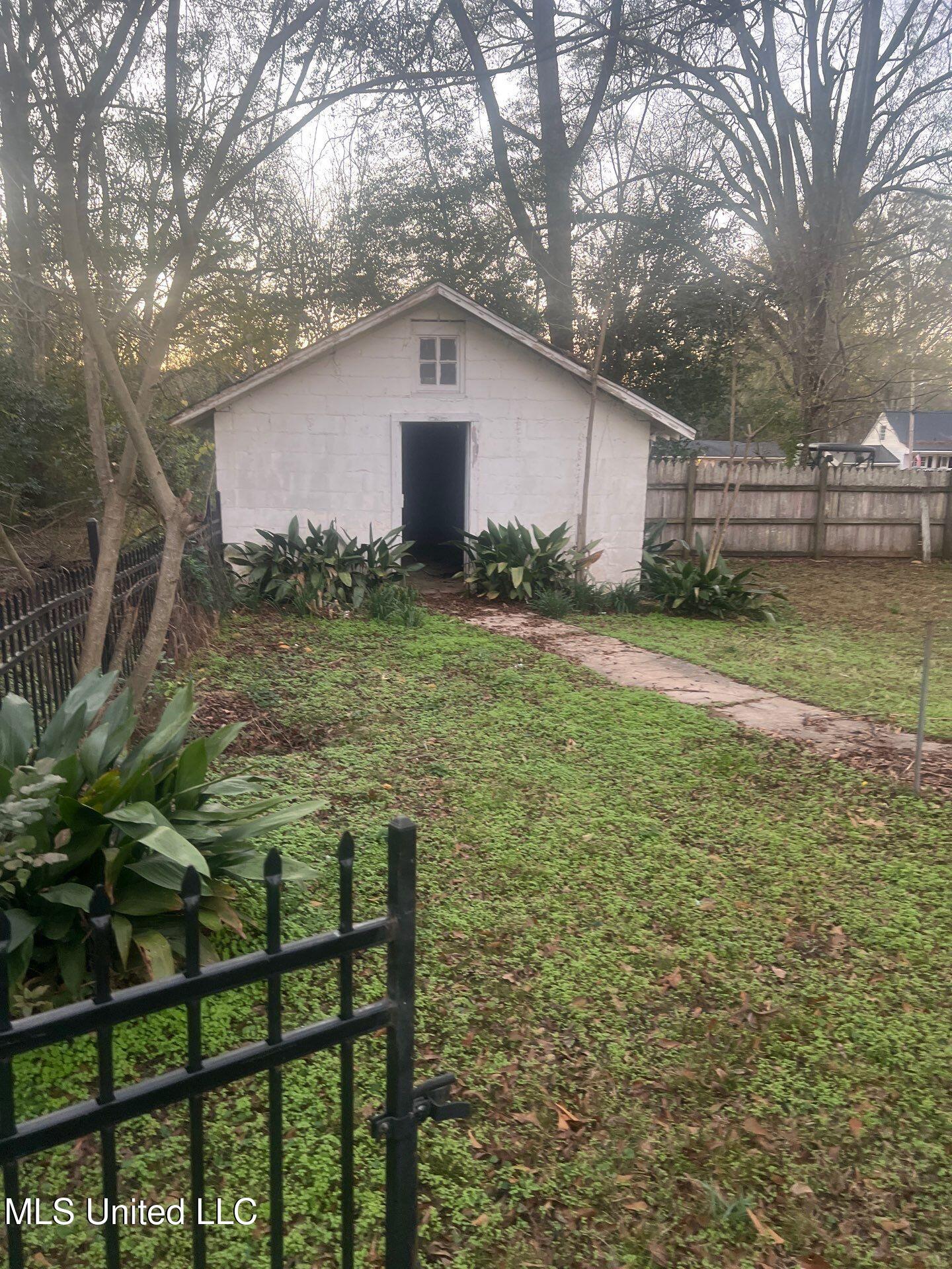 305 North Pearl Street Carthage, MS 39051 - Photo 16 of 16 d745975b-913c-4d1d-8048-3eb86bc5012d