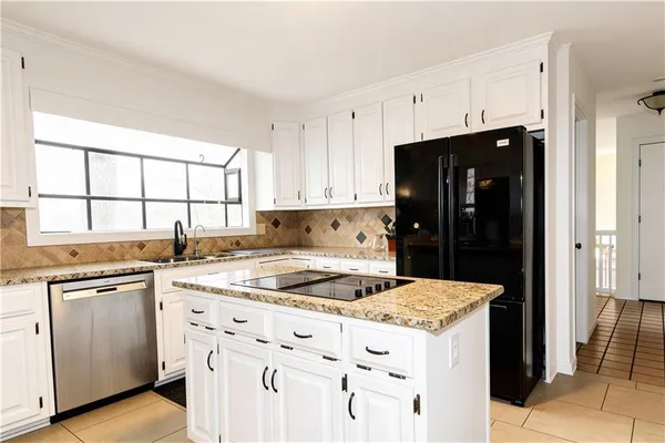 $594,500 | 93 Skyland Drive, Roswell, GA 30075