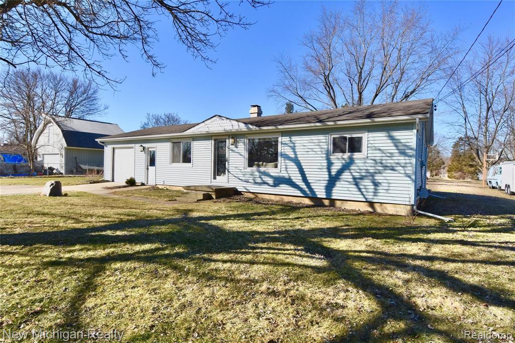 7100 Riegler Street Grand Blanc, MI 48439 - Photo 1 of 15