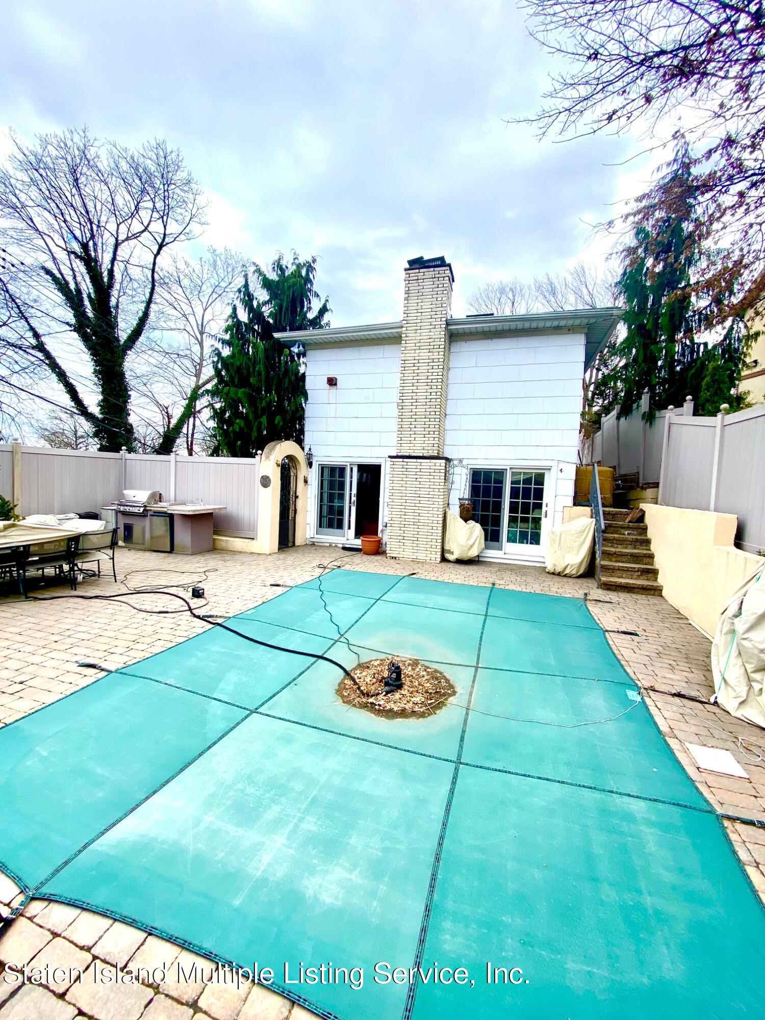 786 West Fingerboard Road Staten Island, NY 10305 - Photo 20 of 21 fingerboard yard 2