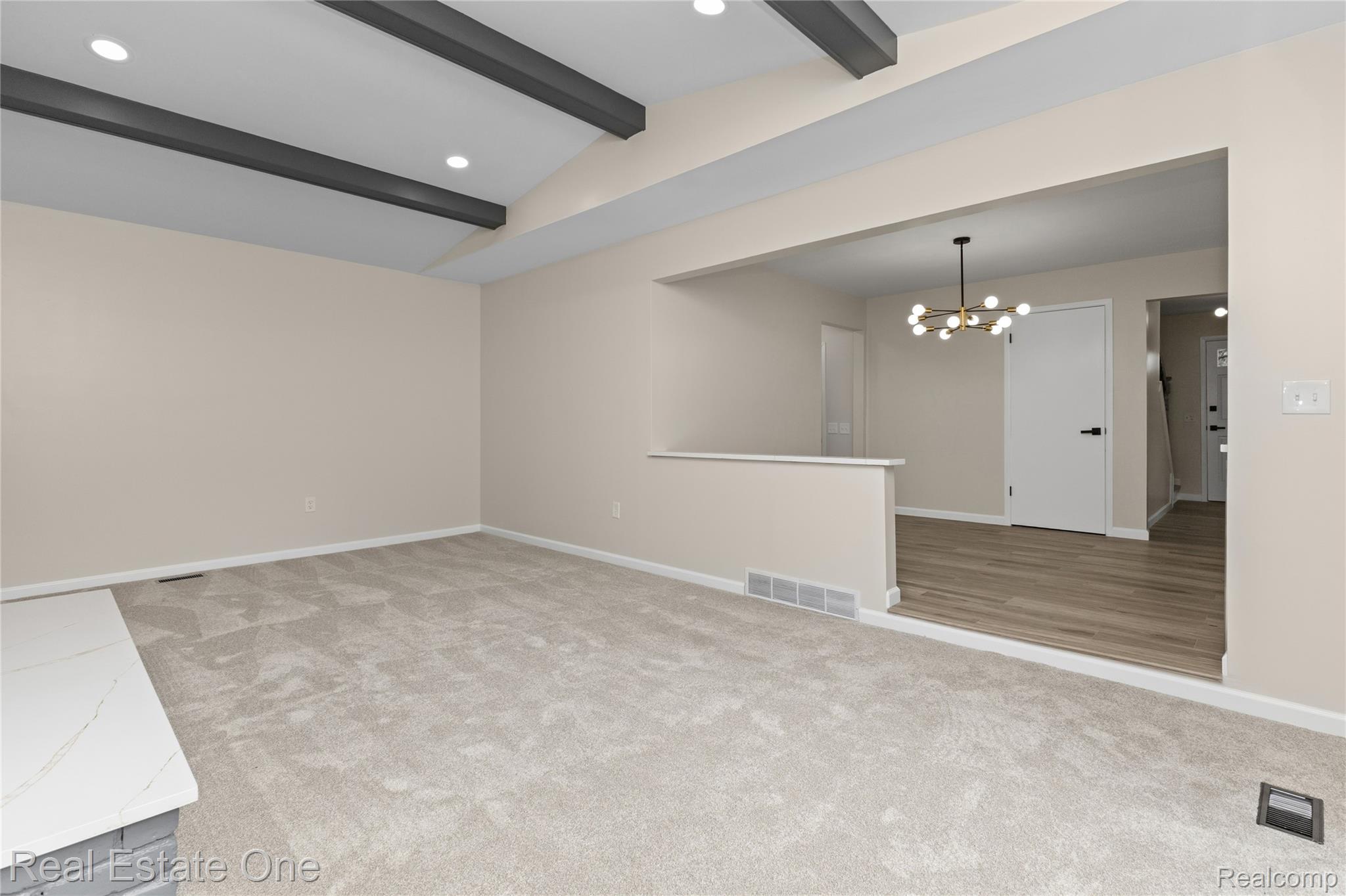 25695 Branchaster Road Farmington, MI 48336 - Photo 23 of 58 25695 Brachester - OnDemand Pix Photography (20).jpg