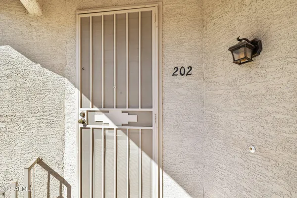 $428,000 | 13826 North Saguaro Boulevard, Unit 202, Fountain Hills, AZ 85268