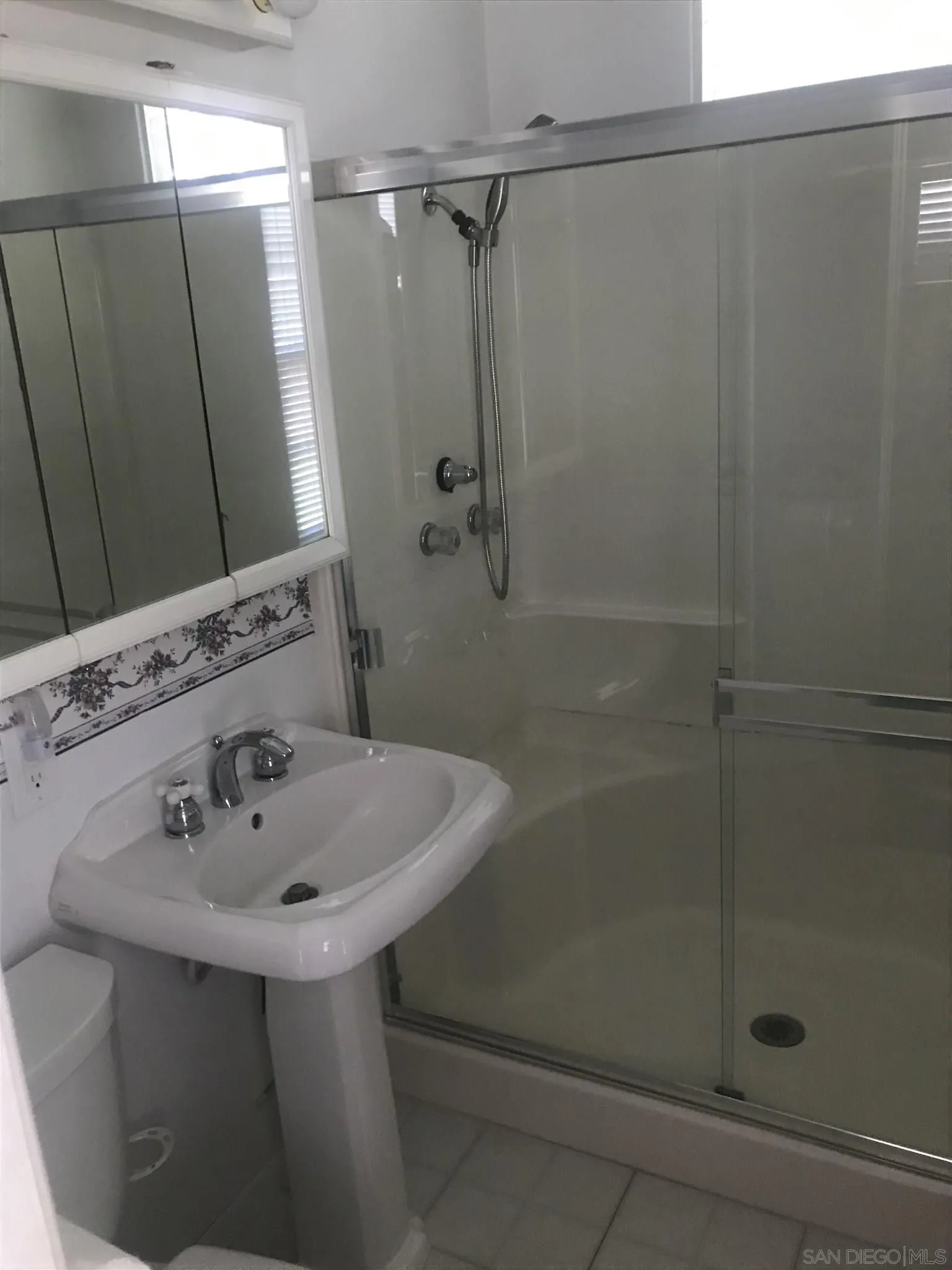 8161 Brampton Street Spring Valley, CA 91977 - Photo 9 of 20 Gallery Image 9
