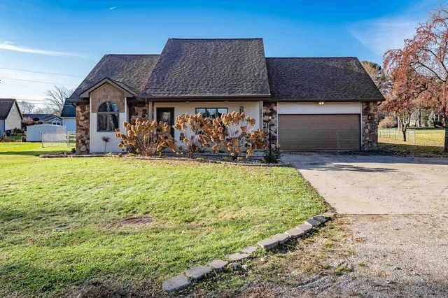 $364,900 | 131 EMS C29A Lane, Warsaw, IN 46582