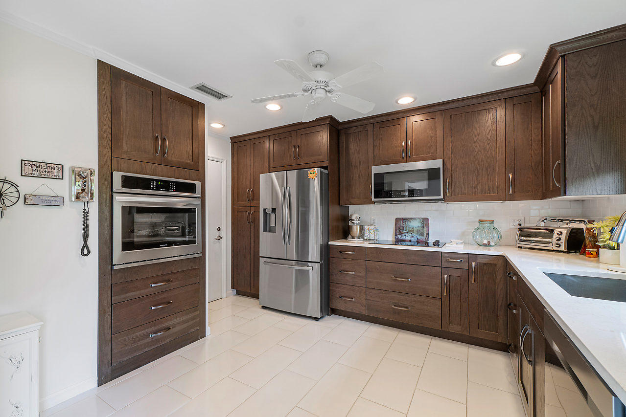 4855 Equestrian Road, Unit B Boynton Beach, FL 33436 - Photo 15 of 38 Cook Top