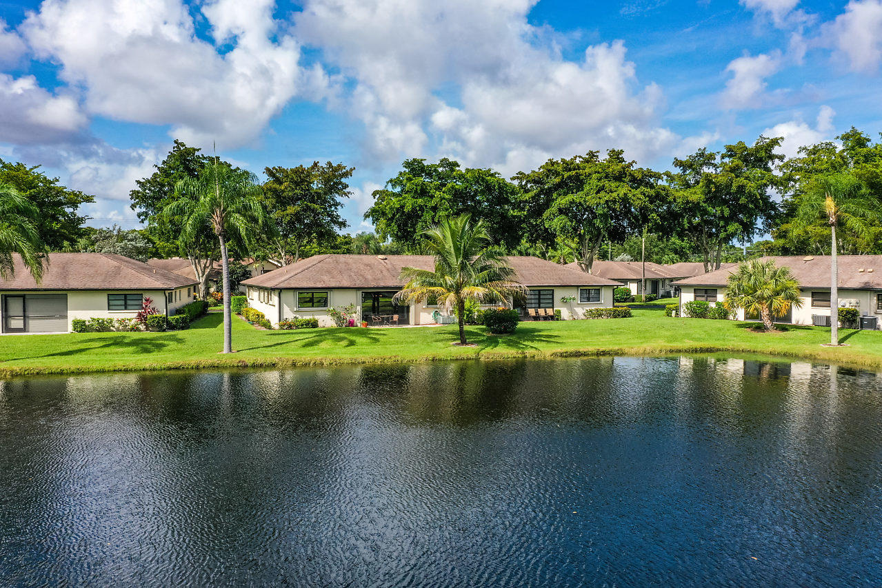 4855 Equestrian Road, Unit B Boynton Beach, FL 33436 - Photo 29 of 38 030-4855EquestrianRoad-BoyntonBeach-FL-3