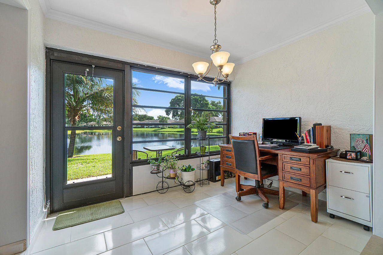 4855 Equestrian Road, Unit B Boynton Beach, FL 33436 - Photo 10 of 38 Florida Room