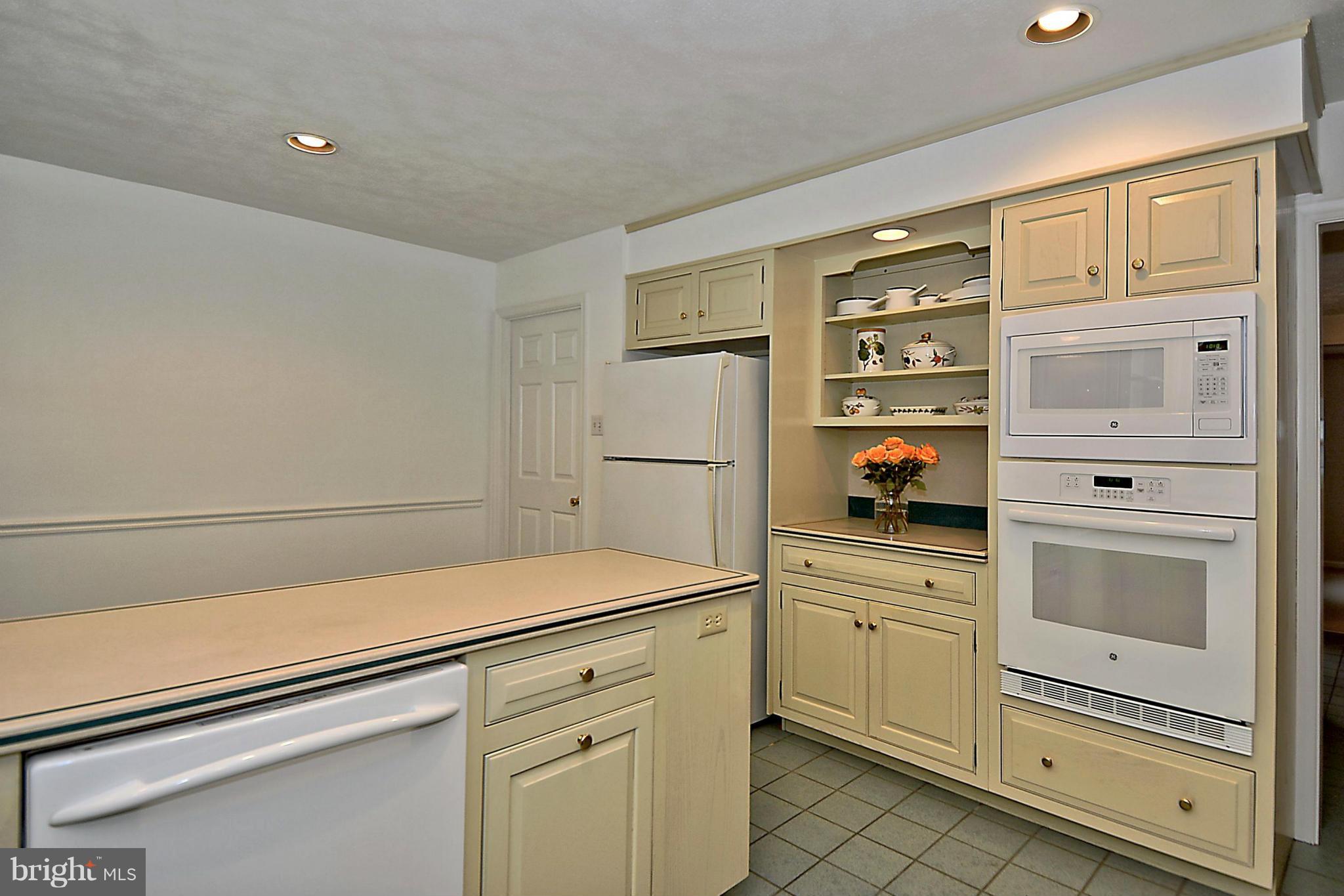 1732 Tarleton Way Crofton, MD 21114 - Photo 14 of 27 Kitchen