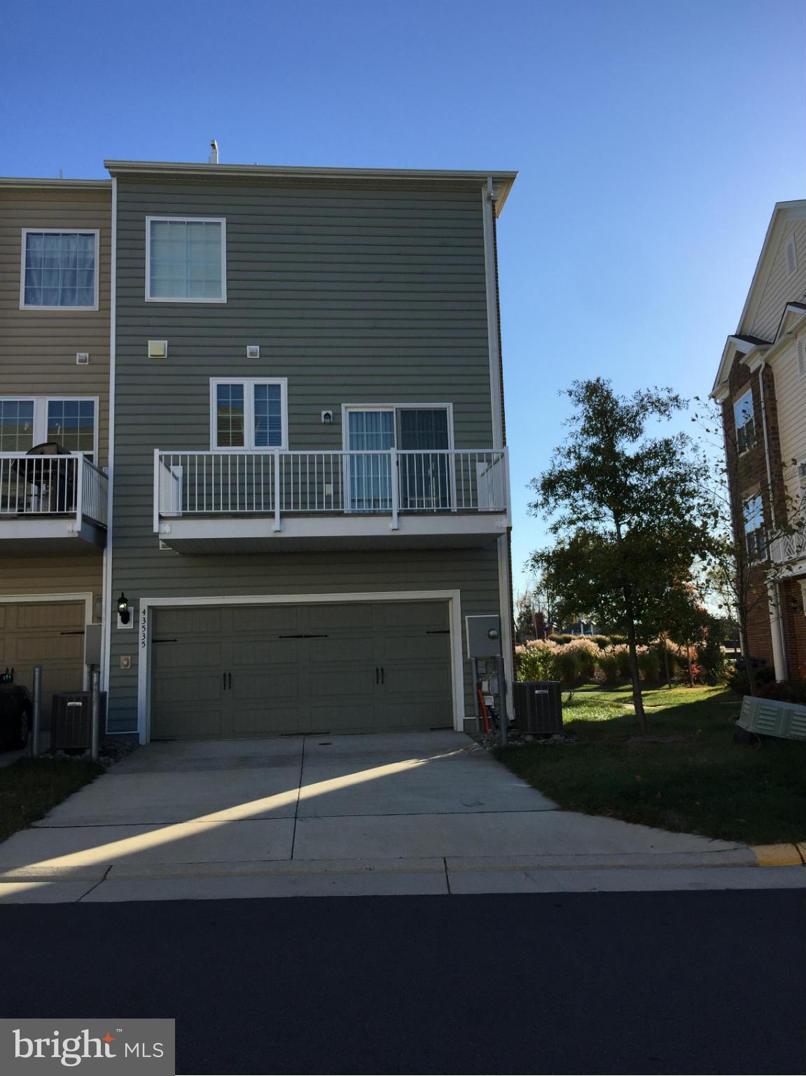 43535 Wheadon Terrace Chantilly, VA 20152 - Photo 30 of 30 Exterior (Rear)