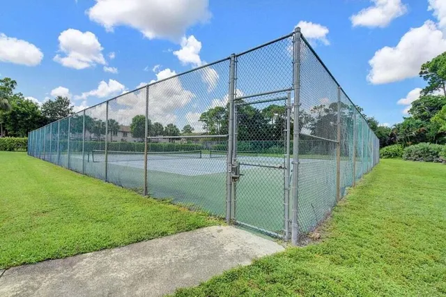 $1,900 | 4489 Oak Terrace Drive, Greenacres, FL 33463