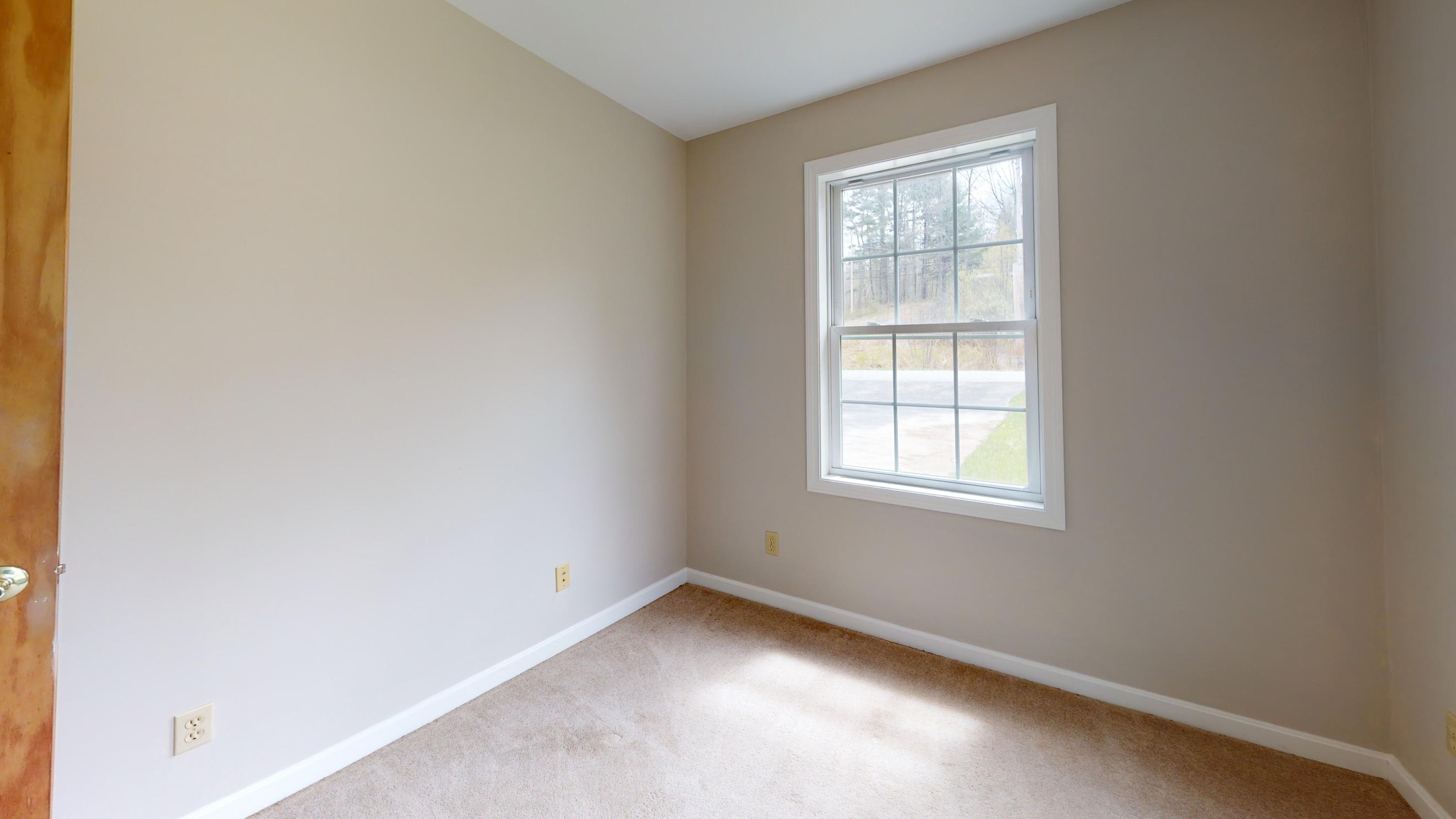 305 Old Brunswick Road Gardiner, ME 04345 - Photo 15 of 39 305-Old-Brunswick-Rd-Gardiner-Unfurnishe