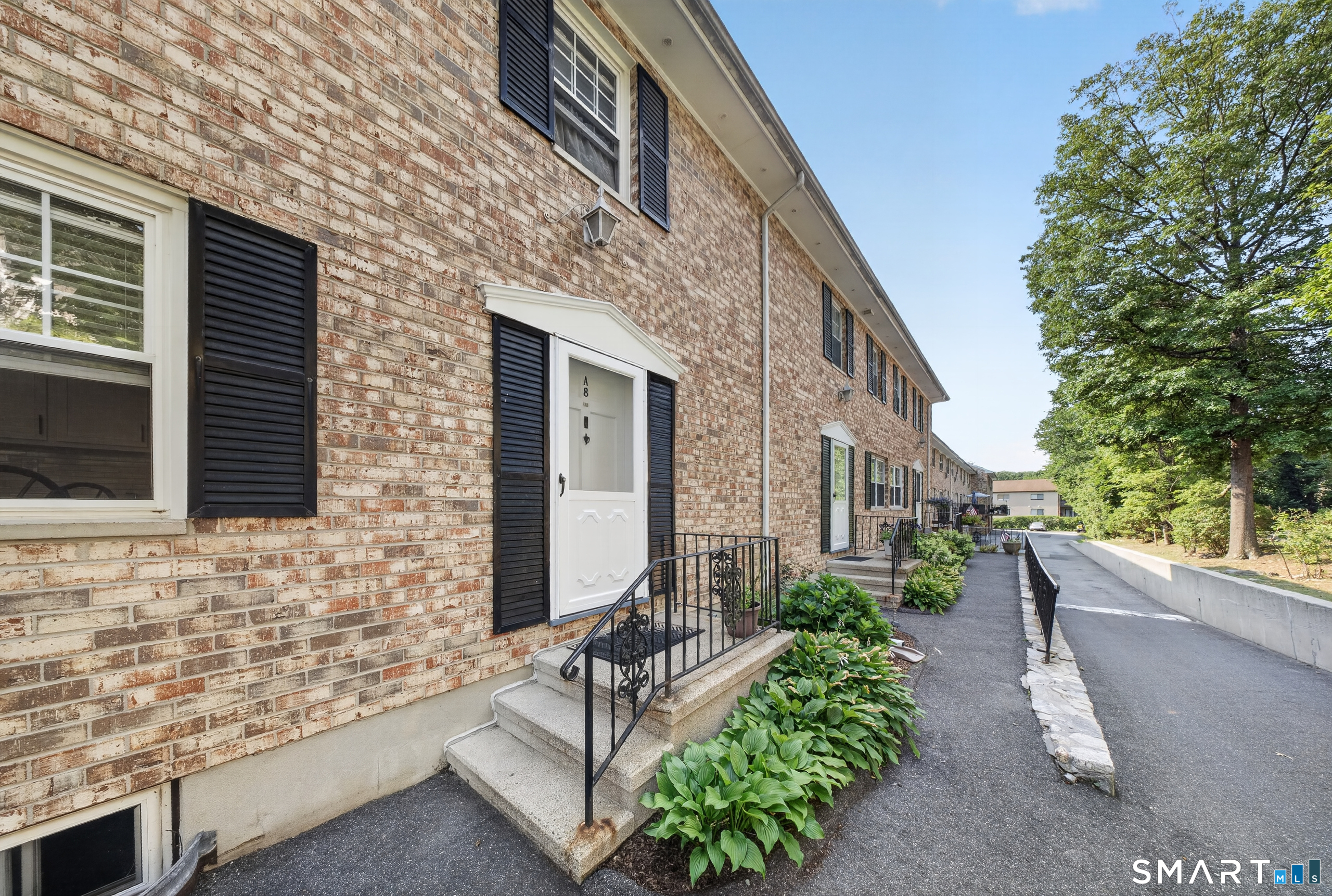 35 Woodway Road, Unit A8 Stamford, CT 06907 - Photo 33 of 40
