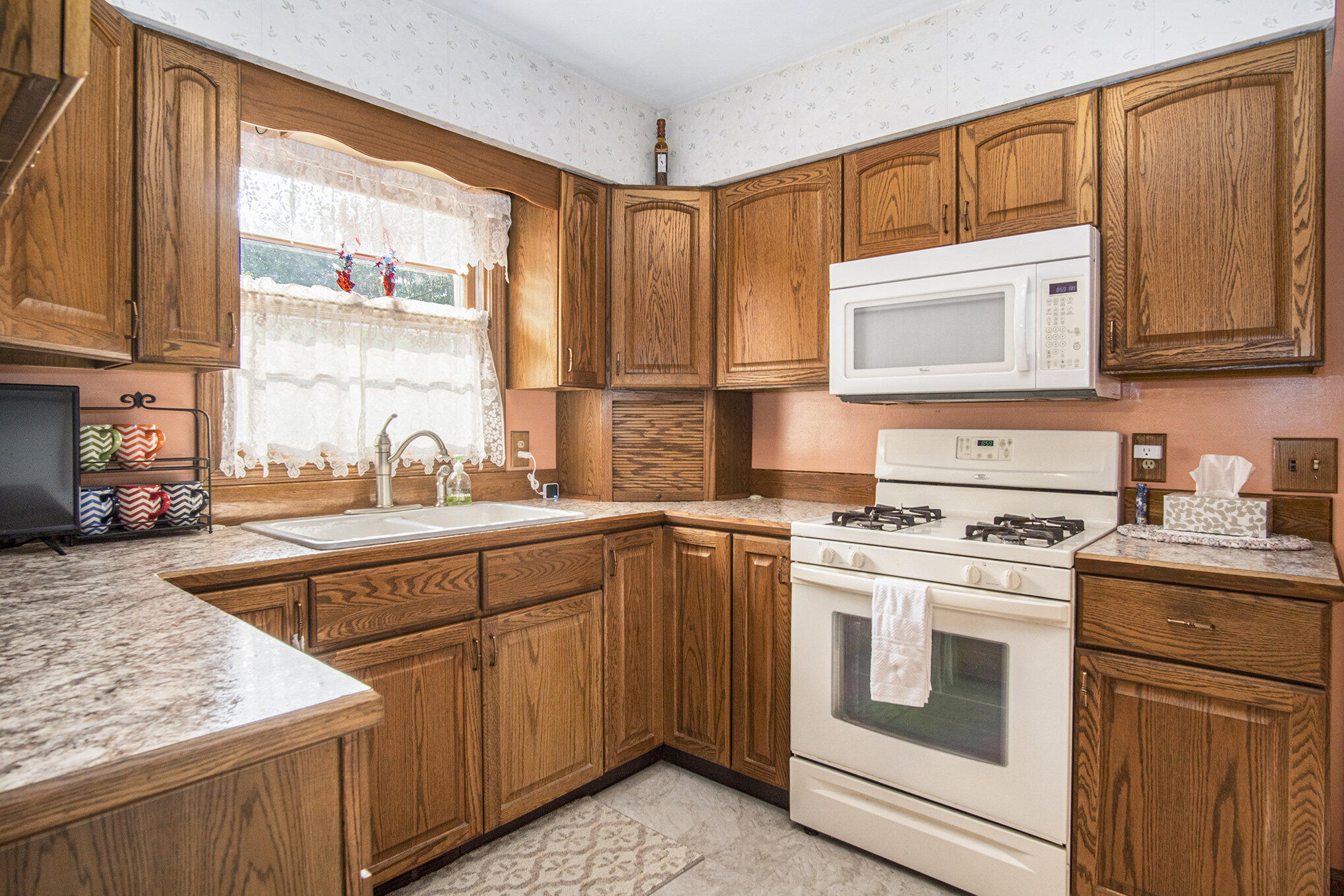 2000 North Roberts Road Muskegon, MI 49445 - Photo 13 of 30 013_dsc03983
