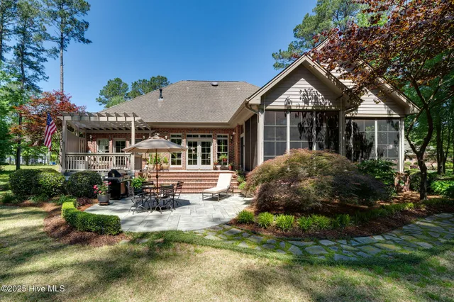 $825,000 | 146 Long Leaf Drive, Wallace, NC 28466