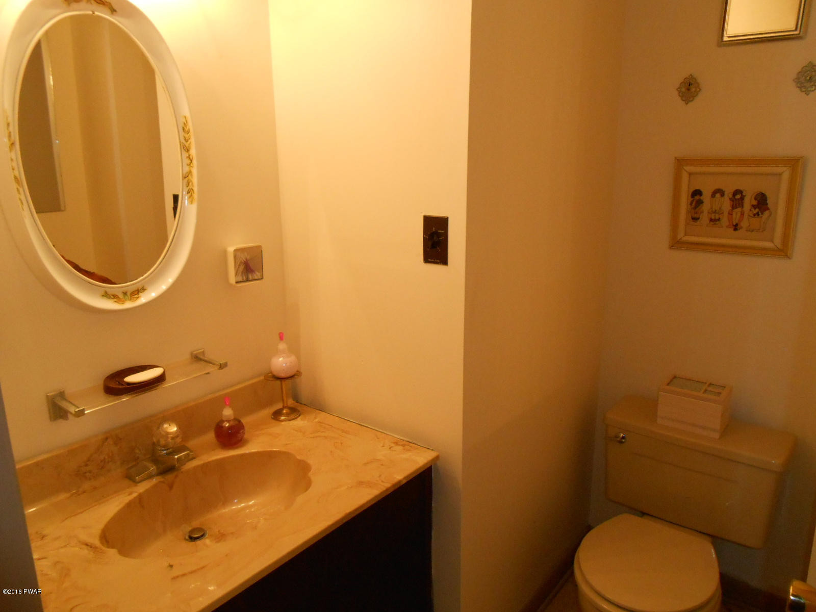 137 Church Road Hawley, PA 18428 - Photo 23 of 42 Half Bath