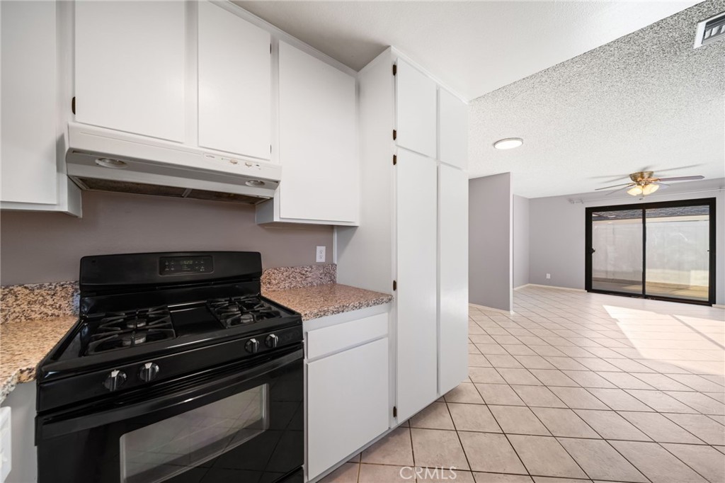 4630 San Jose Street, Unit T Montclair, CA 91763 - Photo 17 of 60