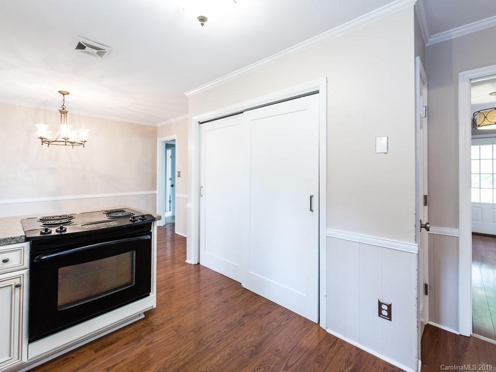 6154 Sharon Acres Road Charlotte, NC 28210 - Photo 12 of 34 Gallery Image 12