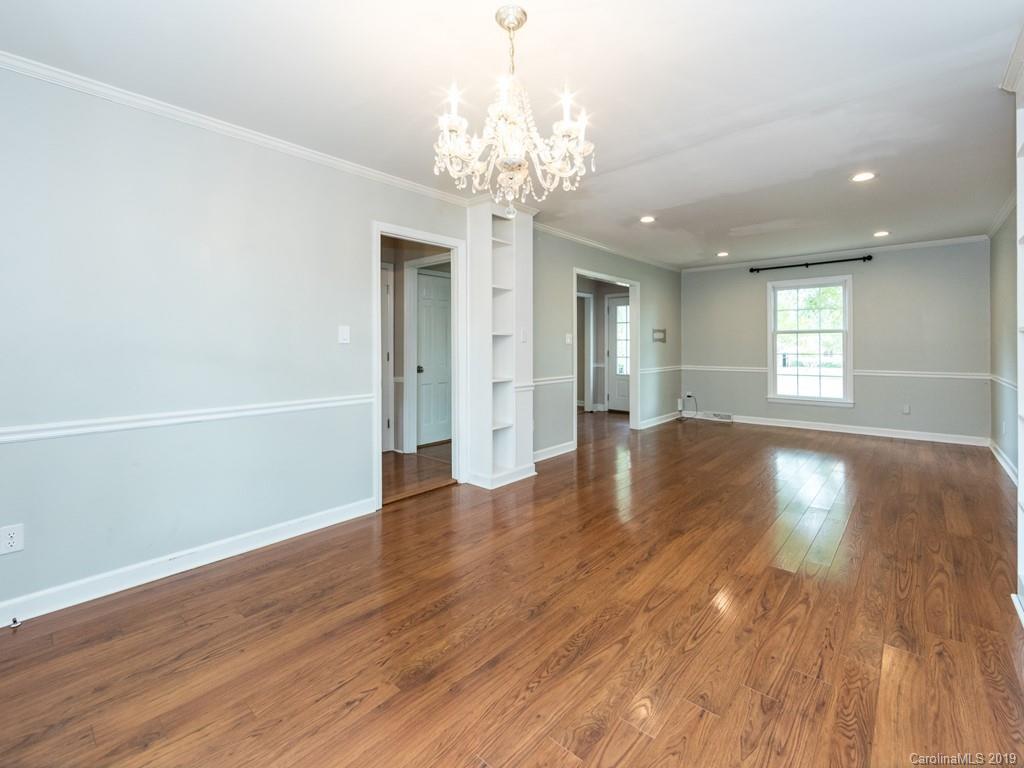 6154 Sharon Acres Road Charlotte, NC 28210 - Photo 9 of 34 Gallery Image 9