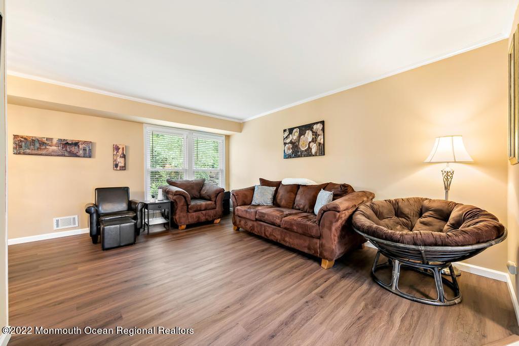 11 Sweet Gum Road Howell, NJ 07731 - Photo 20 of 46 11SweetGum-21