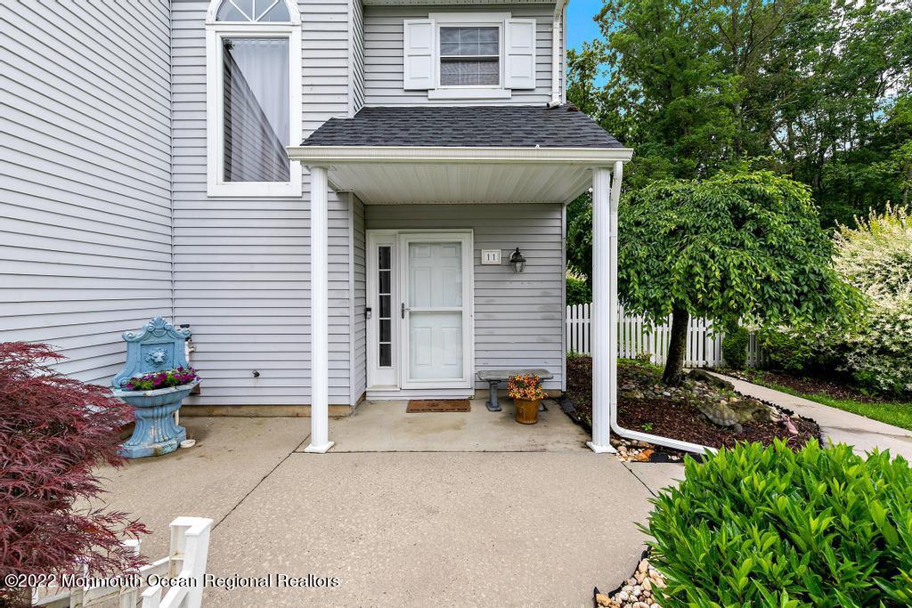 11 Sweet Gum Road Howell, NJ 07731 - Photo 3 of 46 11SweetGum-5