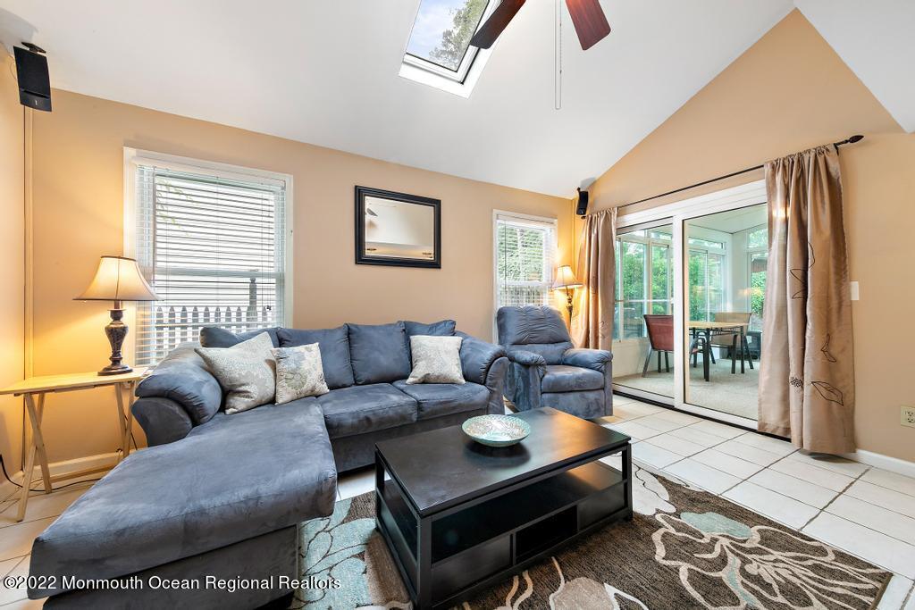 11 Sweet Gum Road Howell, NJ 07731 - Photo 6 of 46 11SweetGum-7