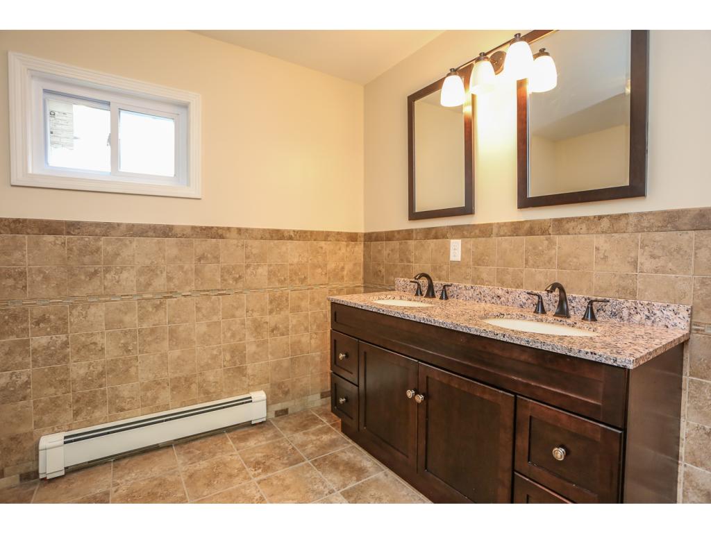 12 Providence Hill Road Salem, NH 03079 - Photo 5 of 26 Gallery Image 5
