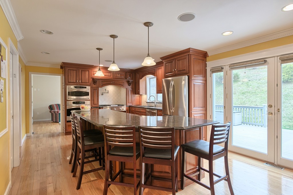 267 Boxford Road Haverhill, MA 01835 - Photo 2 of 30