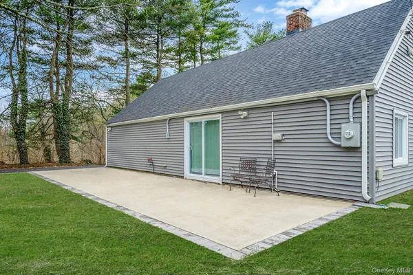 $725,000 | 157 Serpentine Lane, Islandia, NY 11749