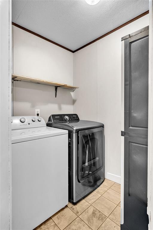 220 Country Side Court Springtown, TX 76082 - Photo 21 of 35