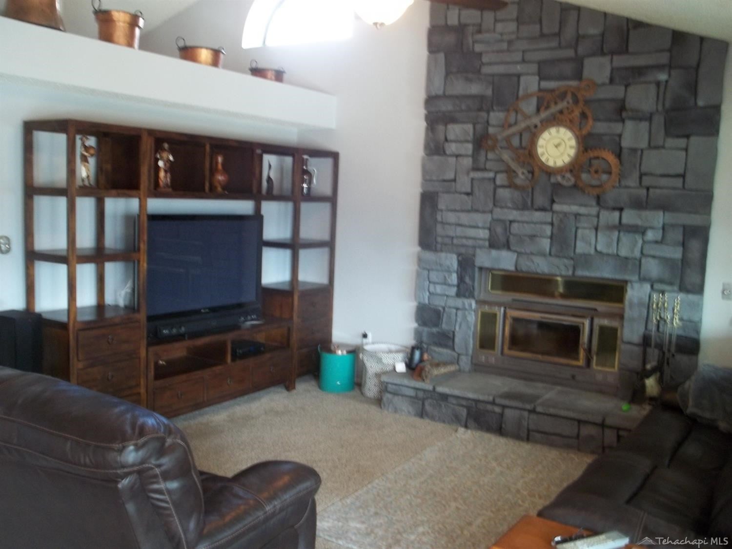 21008 Ridgeway Drive Tehachapi, CA 93561 - Photo 44 of 67 Gallery Image 44