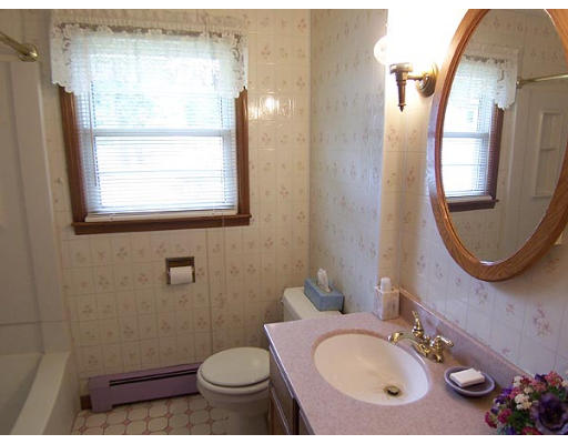 370 Morgan Road West Springfield, MA 01089 - Photo 7 of 10 a bathroom with a sink toilet mirror and tub