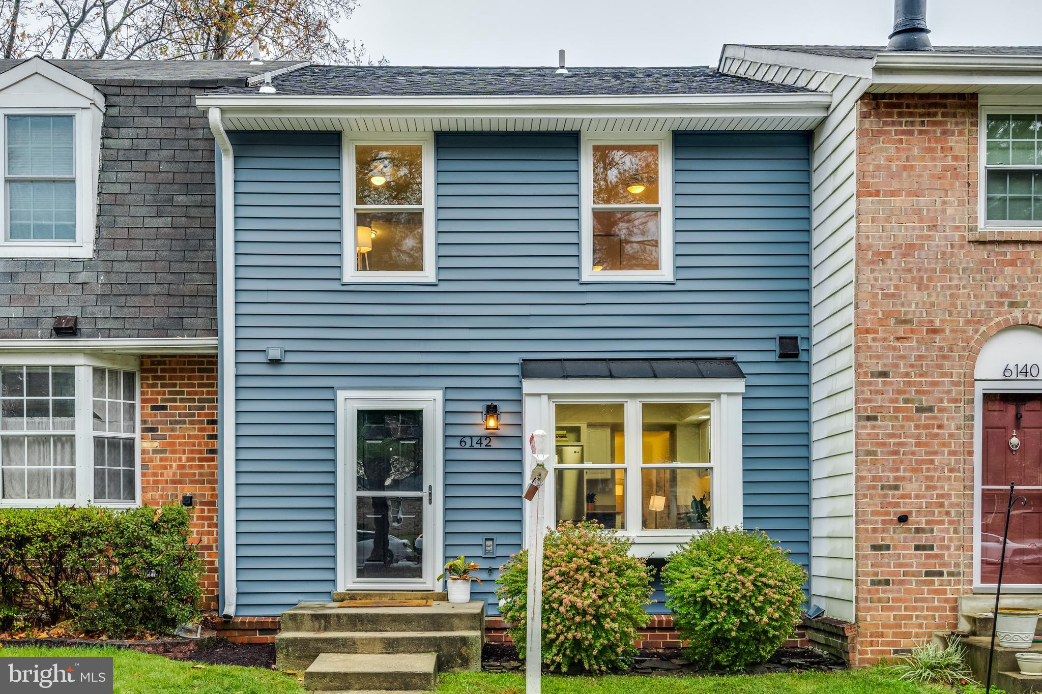 6142 Calico Pool Lane Burke, VA 22015 - Photo 2 of 42