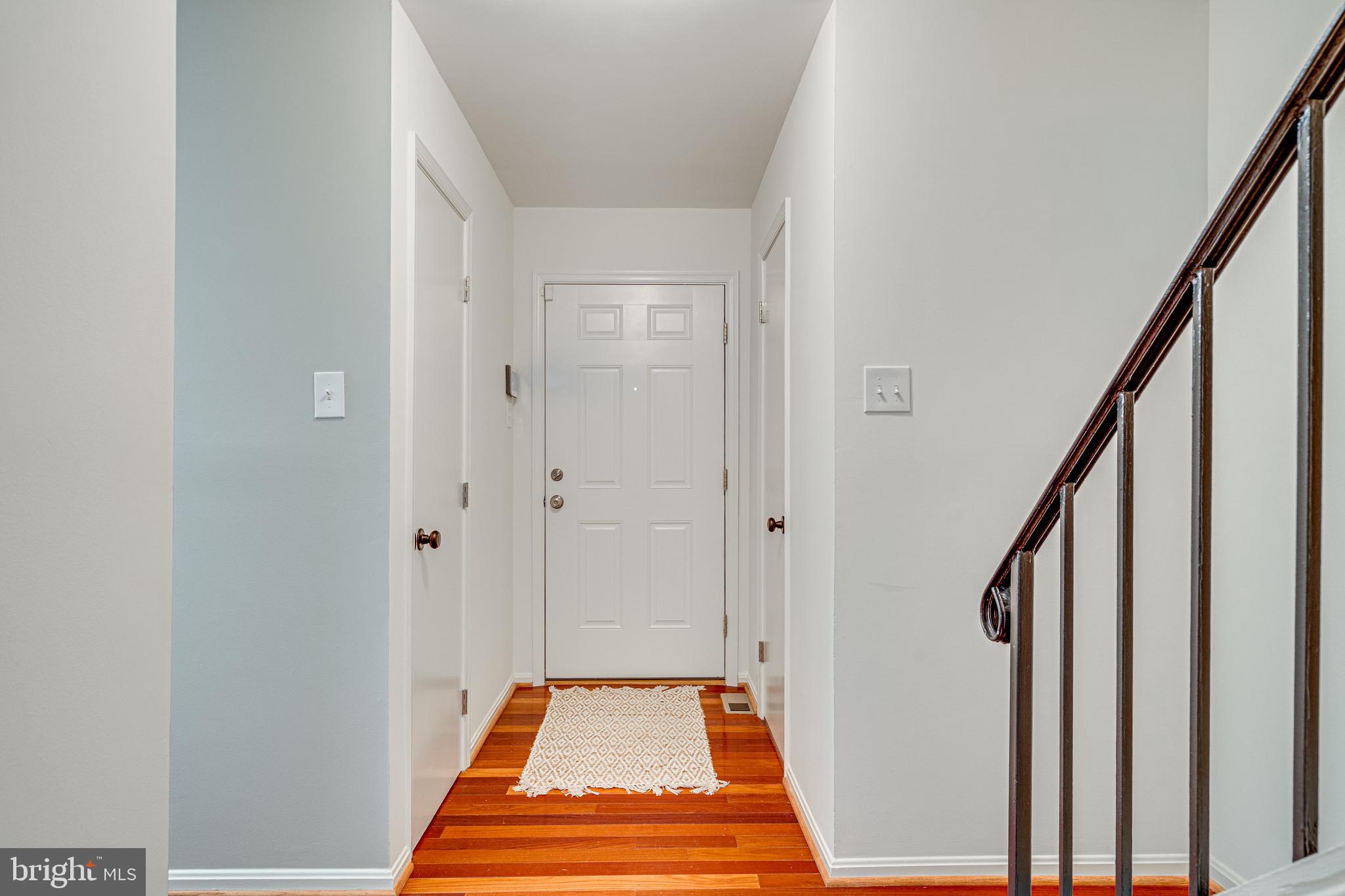 6142 Calico Pool Lane Burke, VA 22015 - Photo 4 of 42