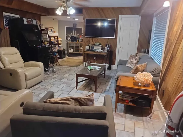 $8,700 | 16610 Gull Court, Crosby, TX 77532