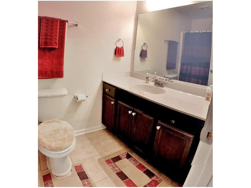 810 Hackney Road Johnson City, TN 37615 - Photo 19 of 24 2nd Upstairs Bath