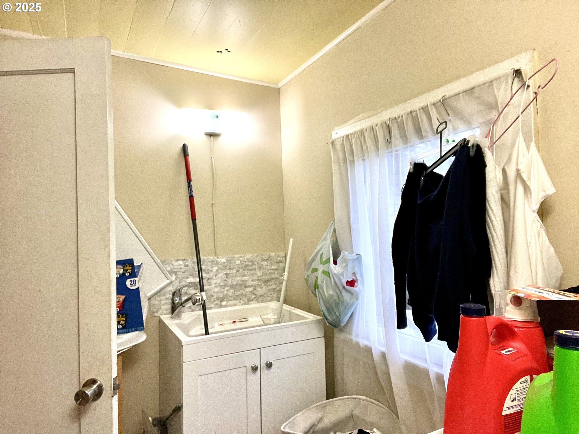 385 Southeast Twp Road Canby, OR 97013 - Photo 30 of 30 a view of walk in closet with clothes and shoes