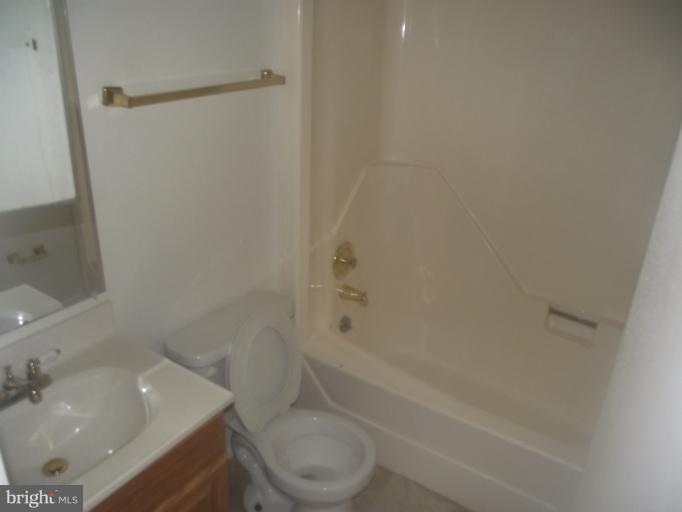 8212 Cagle Road Fort Washington, MD 20744 - Photo 8 of 17 Interior (General)