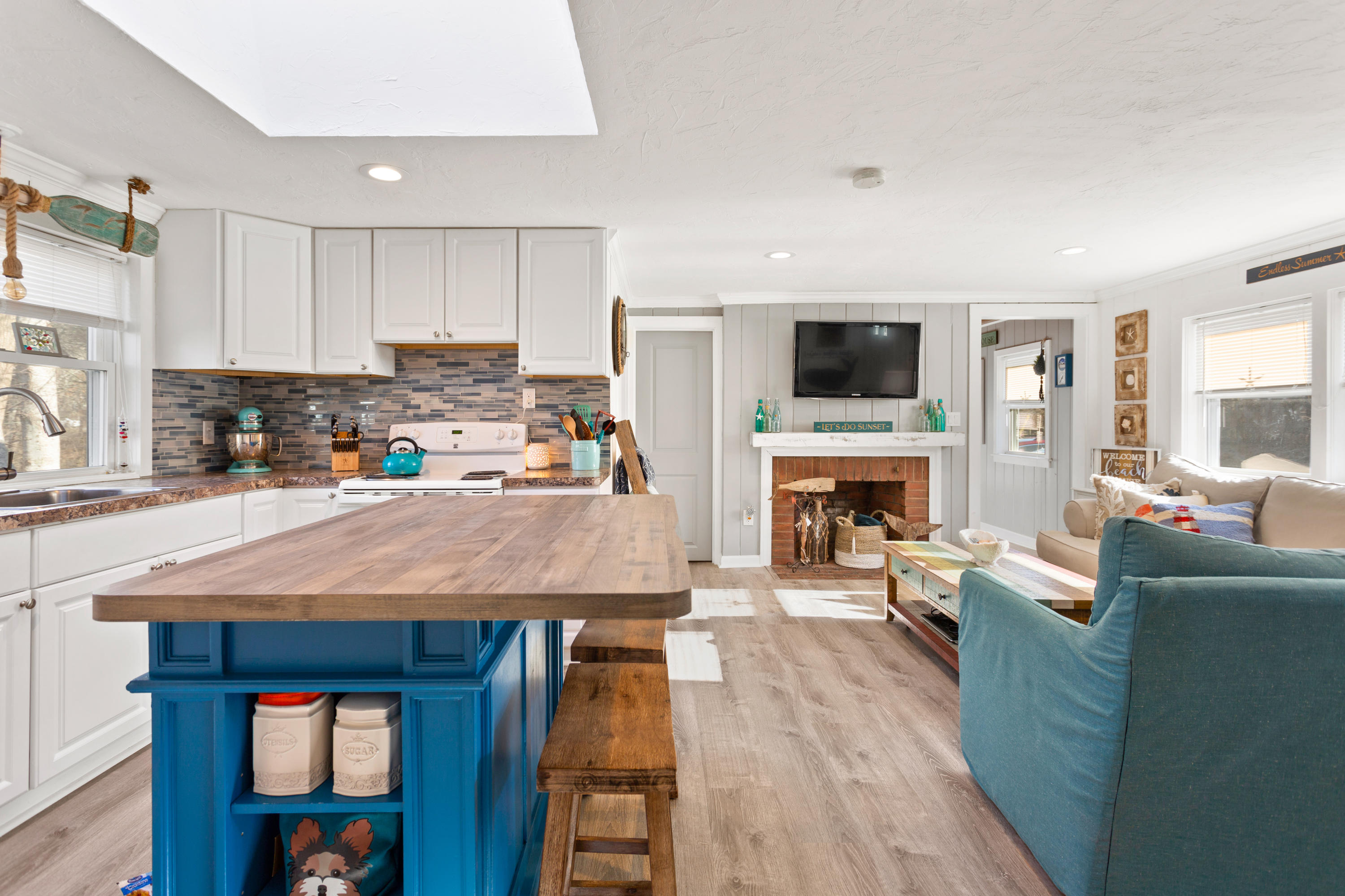 65 Swan Lake Road West Yarmouth, MA 02673 - Photo 8 of 33 9