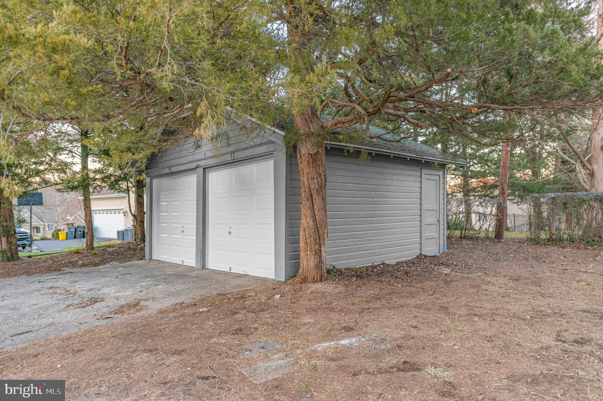 220 North Rolling Road Springfield, PA 19064 - Photo 41 of 41 a view of a house with a tree