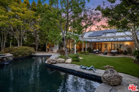 $9,998,000 | 13627 Sunset Boulevard, Pacific Palisades, CA 90272