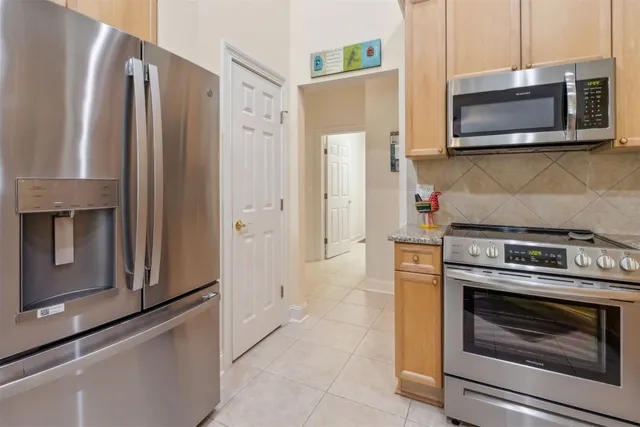 $900,000 | 95002 Seawalk Court, Fernandina Beach, FL 32034