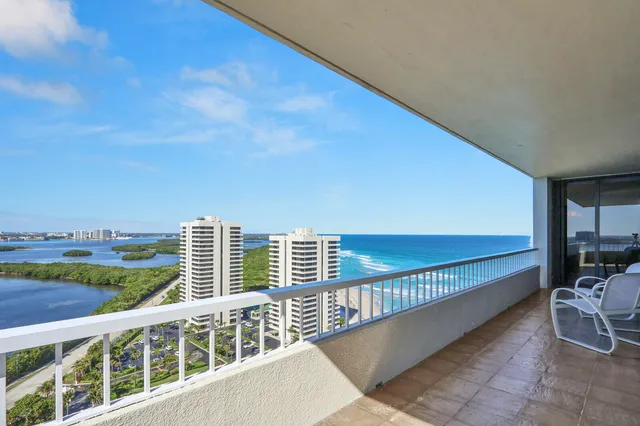 $1,185,000 | 5510 North Ocean Drive, Unit 22D, Singer Island, FL 33404