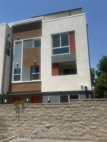 $924,990 | 1812 East 1st Street, Unit 280, Santa Ana, CA 92705