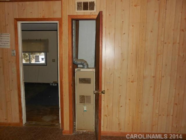 118 McKinley Road Springfield, SC 29146 - Photo 3 of 7 a view of front door