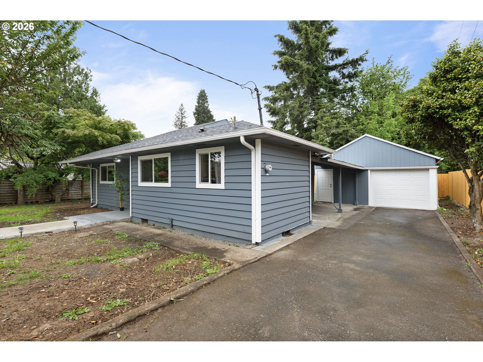 8923 Southeast Clinton Street Portland, OR 97266 - Photo 33 of 36 Garage